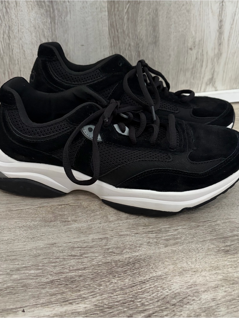 Ryka Nova walking sneakers Women's black 9 Wide CLEAN EUC Comfort Shoe
